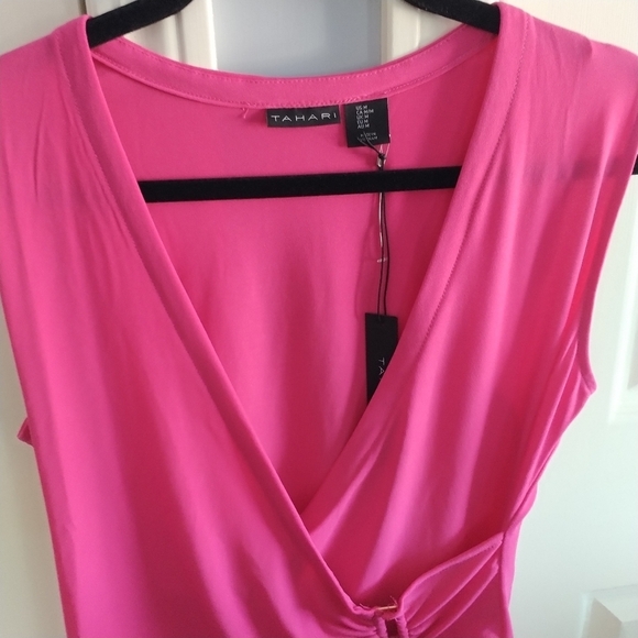 Tahari Pink Sleeveless Faux Wrap Side Buckle Top M - Picture 5 of 11